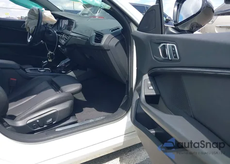 2021 BMW 228I Gran Coupe xDrive z USA, uszkodzony, nr VIN WBA73AK09M7H05711